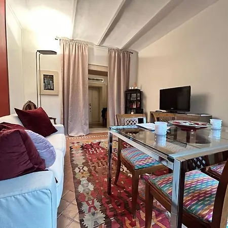 Elegant 3 Bedrooms Colosseum - San Giovanni Apartment Rome