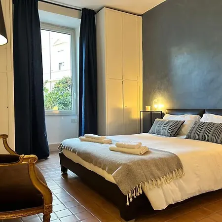 Elegant 3 Bedrooms Colosseum - San Giovanni * Rome