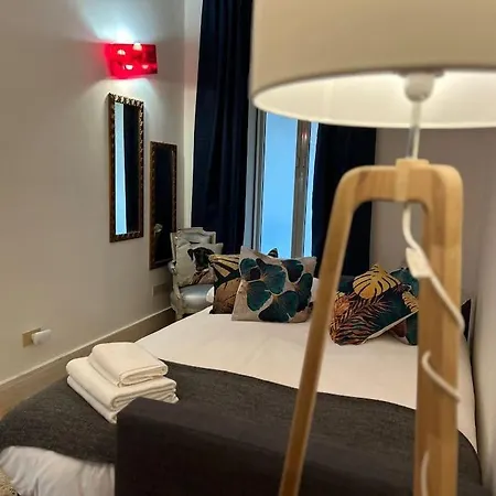 Daire Elegant 3 Bedrooms Colosseum - San Giovanni