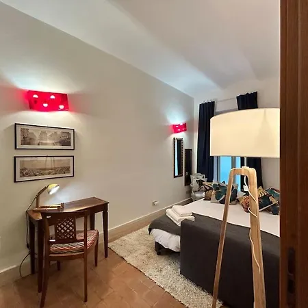 Daire Elegant 3 Bedrooms Colosseum - San Giovanni *