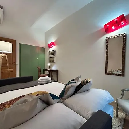 Elegant 3 Bedrooms Colosseum - San Giovanni Daire *