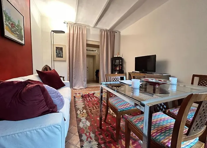 Elegant 3 Bedrooms Colosseum - San Giovanni Apartment Rome