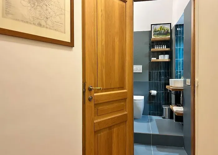 Elegant 3 Bedrooms Colosseum - San Giovanni Apartment Rome