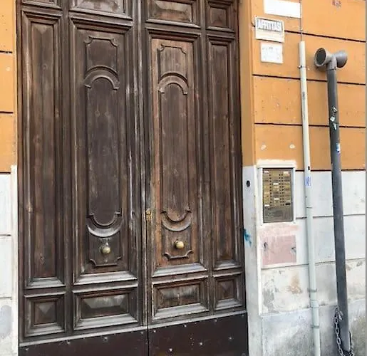 Elegant 3 Bedrooms Colosseum - San Giovanni Apartment