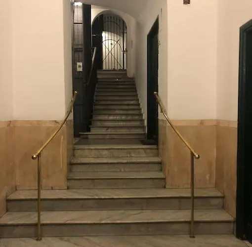 Elegant 3 Bedrooms Colosseum - San Giovanni Rome