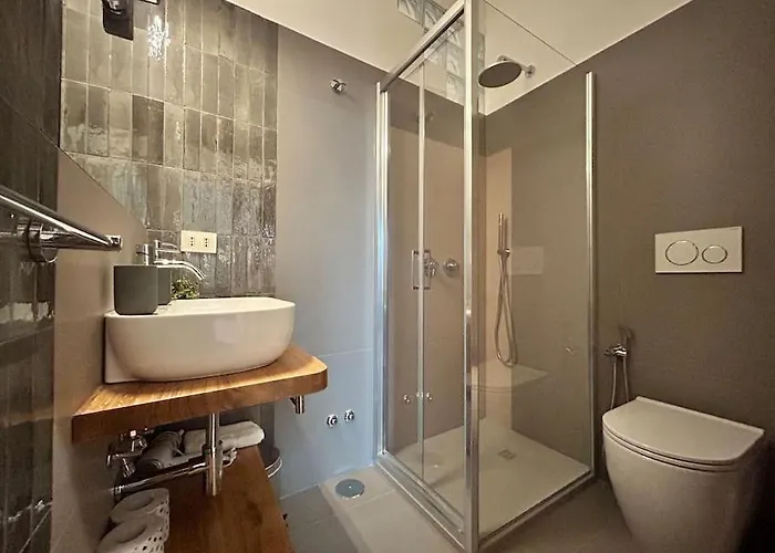 Elegant 3 Bedrooms Colosseum - San Giovanni Rome