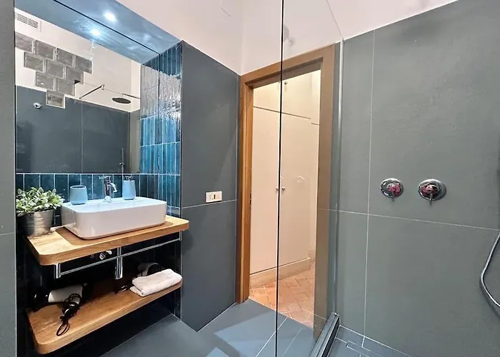 Elegant 3 Bedrooms Colosseum - San Giovanni Apartment Rome