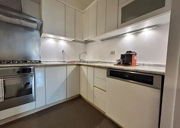 Apartment Elegant 3 Bedrooms Colosseum - San Giovanni Rome