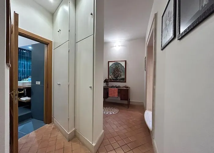 Elegant 3 Bedrooms Colosseum - San Giovanni * Rome